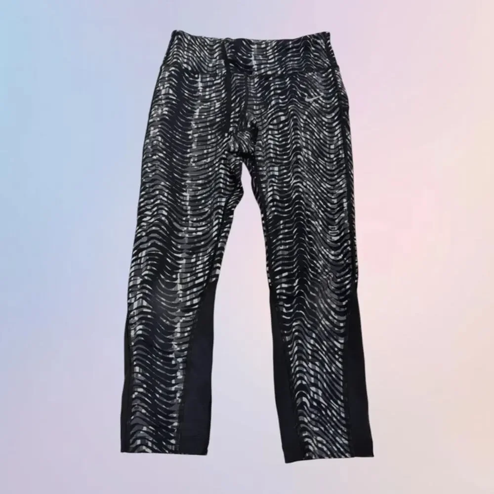 Nike Running Women’s Small Black White Leggings